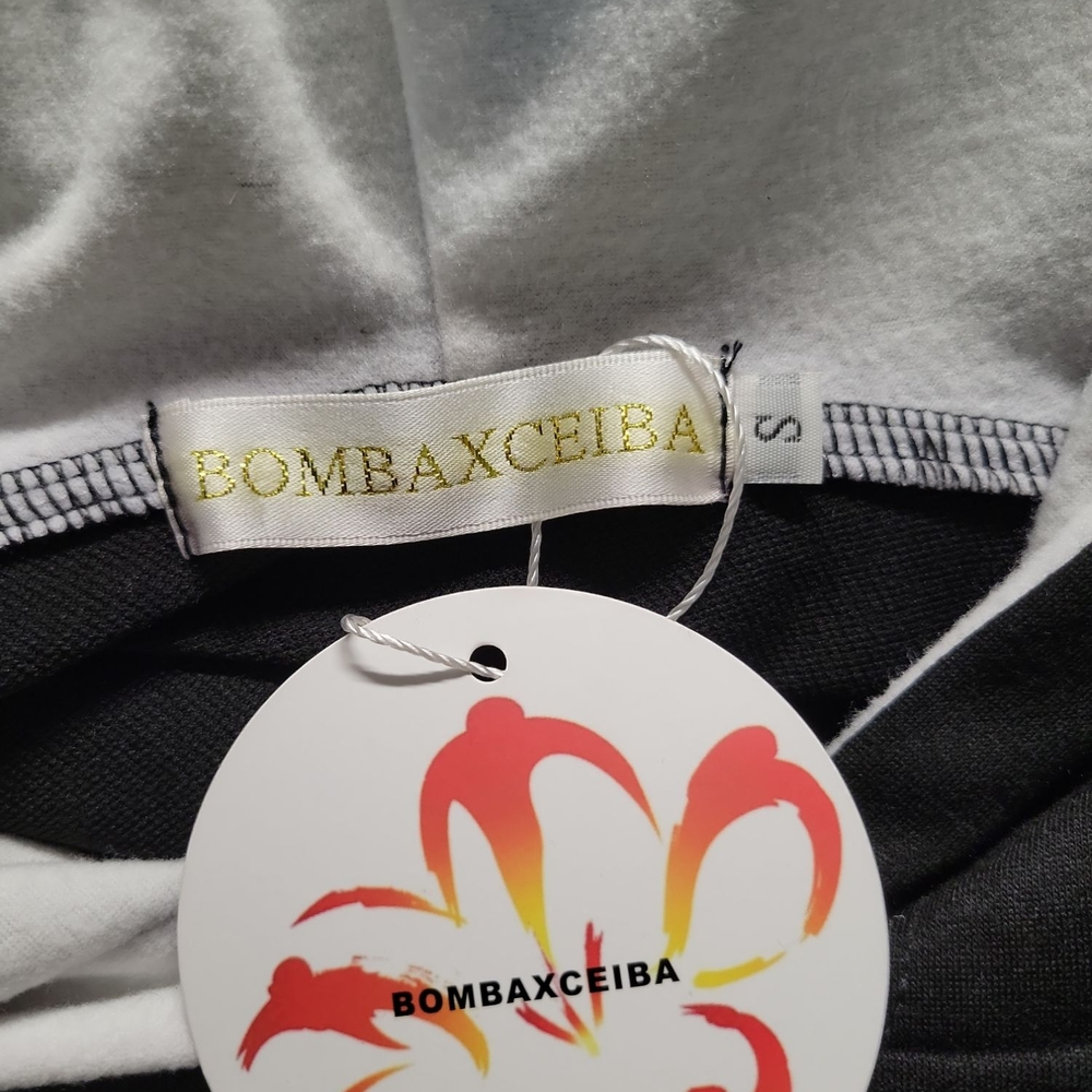 NWT Bombaxceiba Pet Hoodie. Size S - Picture 8 of 8